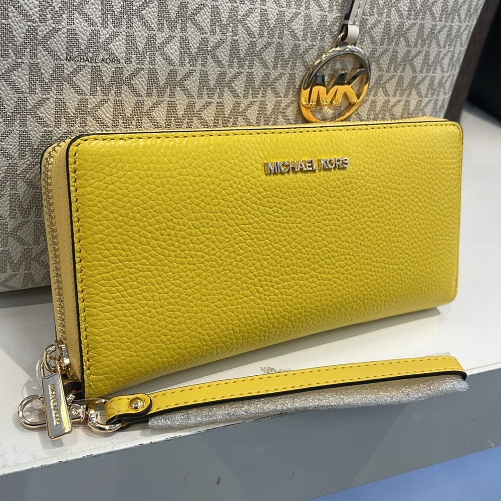 MICHAEL KORS JST 
Leather Continental Wristlet Phone Case Wallet Sunshine - Picture 2 of 16